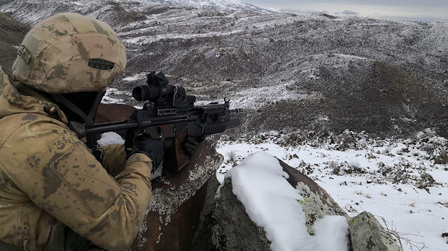 Güvenlik güçleri, terör örgütlerine yönelik operasyonlarını hız kesmeden sürdürüyor.