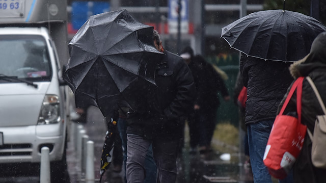 Meteorolojiden bazı illere yağış uyarısı yapıldı.