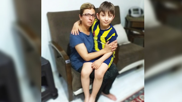 Gece gündüz çalışsa da çocuklarının tüm tedavi masraflarını karşılayamayan anneler, destek bekliyor.