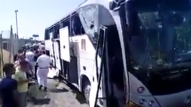 Mısır'da turist otobüsünde patlama: 14 yaralı