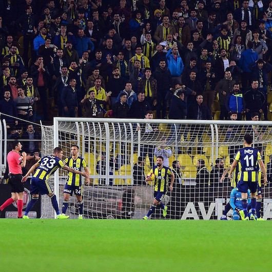 Fenerbahçelilerin en beğendiği futbolcu takımdan ayrılıyor