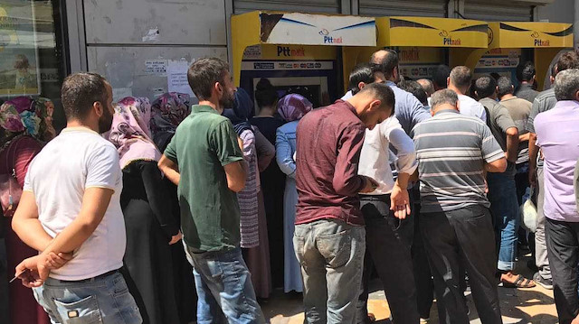Nisan ayında 657 bin kişiye işsizlik maaşı ödendi.