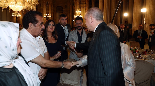 Cumhurbaşkanı Erdoğan, sanatçı ve sporcularla iftarda bir araya geldi