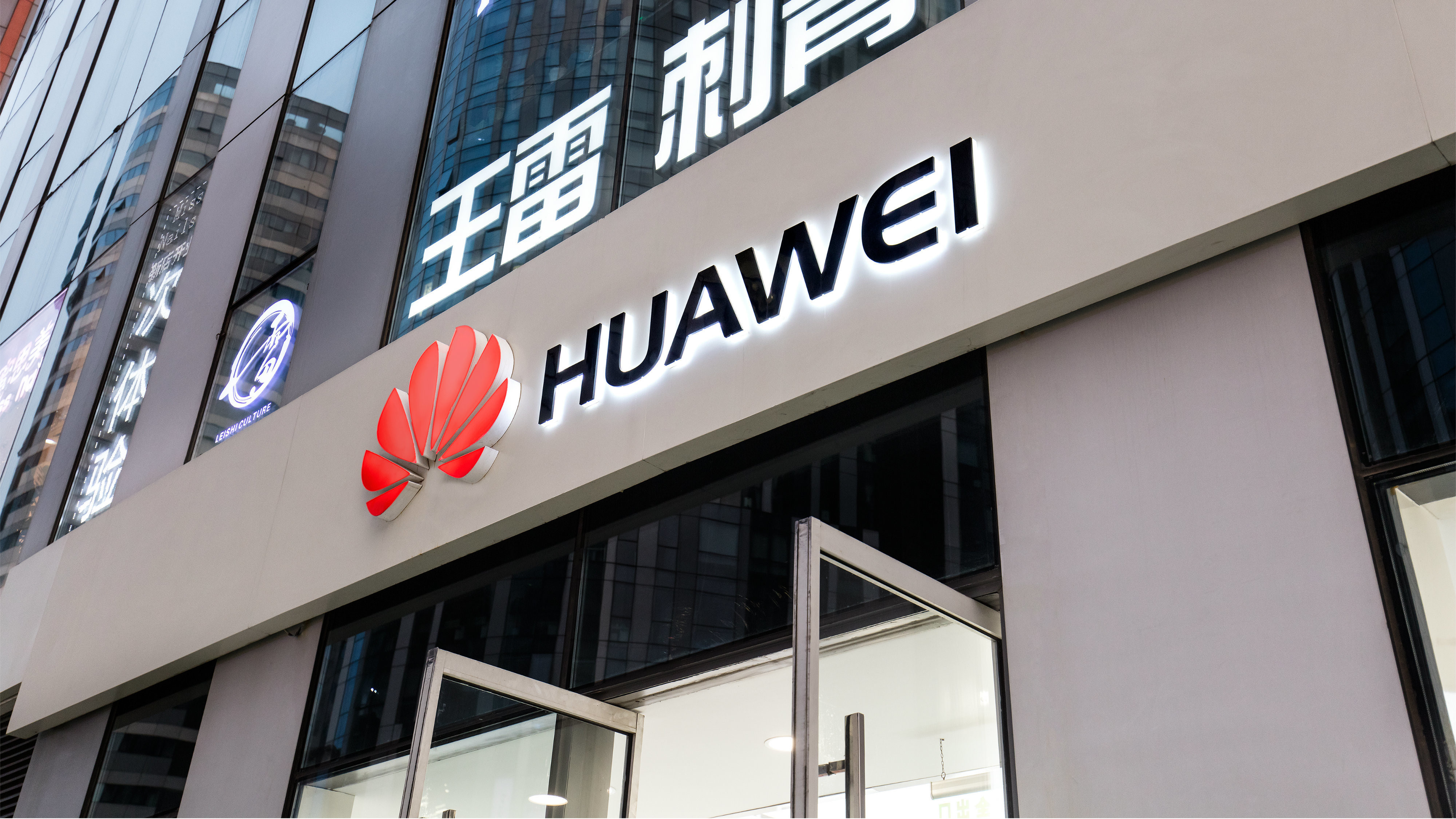 resized_3a286-36b5f123ef1e1b70the_fbi_cia_and_nsa_are_suspicious_of_huawei_and_zte_but_its_not_obvious_why_2.jpg