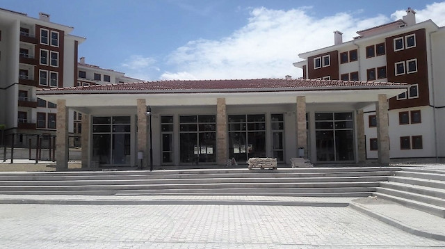 Konutlar için saat 11.00’de, iş yerleri için saat 14.00’te açık artırma yapılacak.