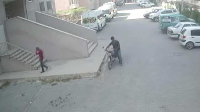Hırsızların soğuk kanlılığı pes dedirtti