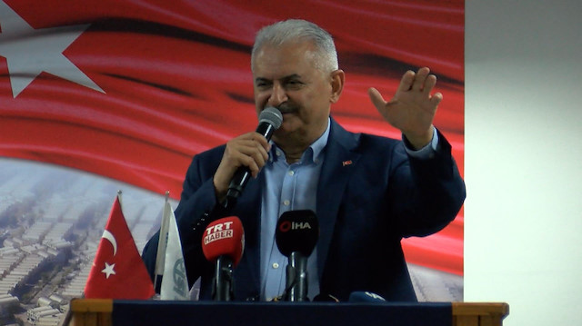 Binali Yıldırımdan İsmail Küçükkaya yanıtı: Vız gelir tırıs gider
