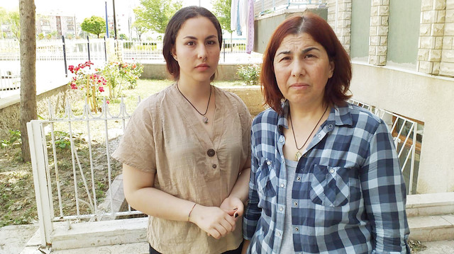 Nurgül Artan ve kızı Sude Oğuzman