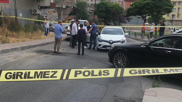 Polis ekipleri olay yerine gelerek incelemede bulundu.