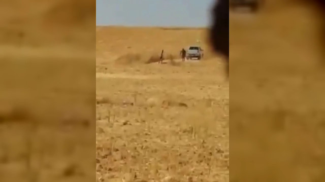 YPG/PKKlı teröristler sivillere ait arazileri ateşe verirken görüntülendi