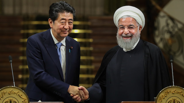 Ruhani, Japonya'nın nükleer anlaşmanın devam etmesini desteklediğini, Abe'nin bu anlaşmayı bölge ve dünya için faydalı gördüğünü belirtti.