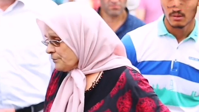 Yaşlı teyzeden insanlık dersi