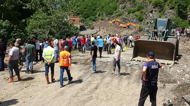 Araklı'da selin neden olduğu hasar gün ağarınca ortaya çıktı