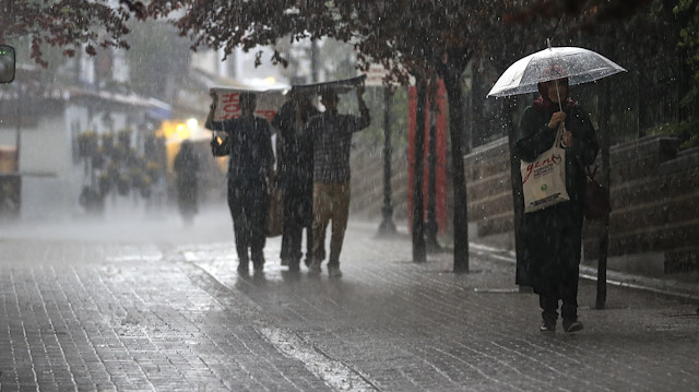 Meteorolojiden bazı illere yağış uyarısı yapıldı.