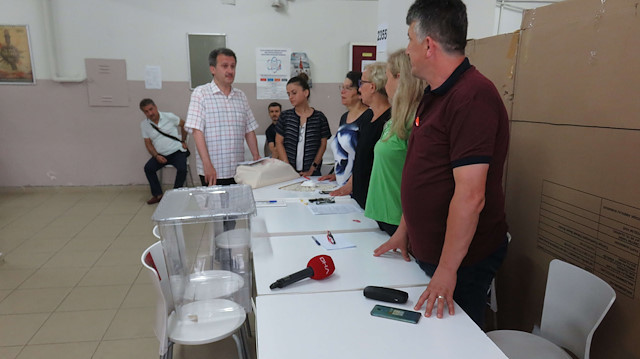Seçimde 10 milyon 560 bin 963 seçmen, 31 bin 342 sandıkta oy kullanacak.