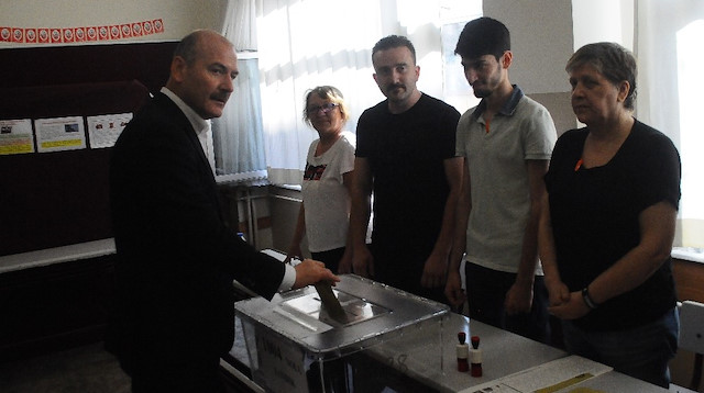 İçişleri Bakanı Süleyman Soylu oyunu Gaziosmanpaşa'da kullandı.