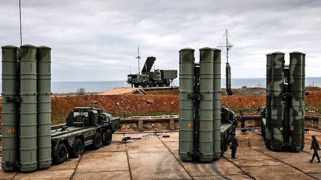 S-400 füze savunma sistemi.