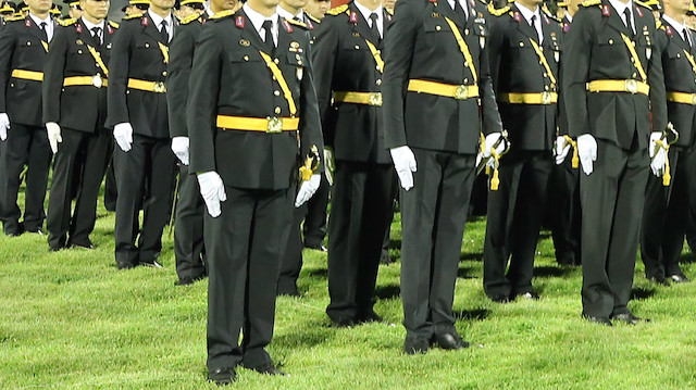 FETÖ'nün 15 Temmuz'da açığa çıkan mensuplarının ardından kendini gizlemeyi başaran örgüt mensuplarını yeniden kritik konumlara yerleştirmek üzere harekete geçtiği değerlendiriliyor.