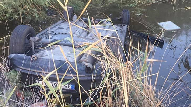 Sulama kanalına düşen otomobilde 25 saat kurtarılmayı bekledi