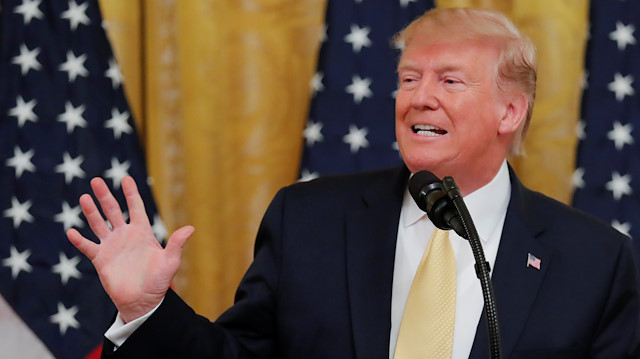 Trump, 2020'de yapılacak nüfus sayımında, mutlaka vatandaşlık sorusuna yer vermek istediklerini açıklamış ancak konu yargı engeline takılmıştı.