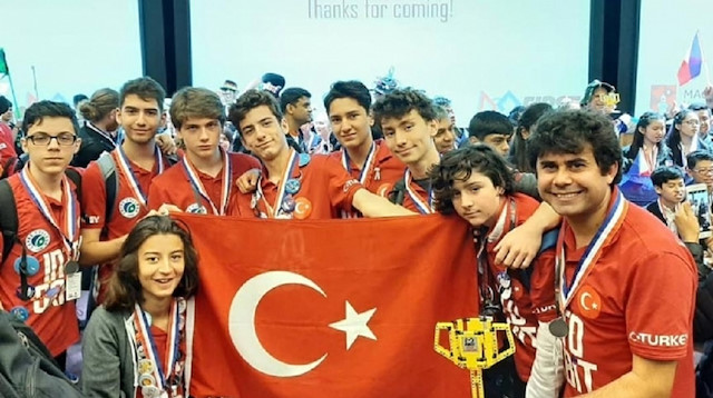Çevre Koleji Lise Robotik Takımı