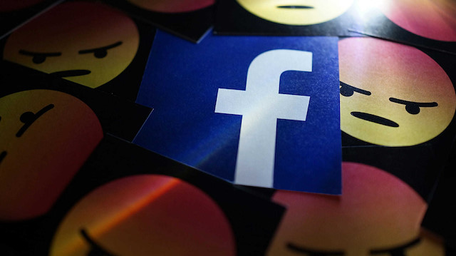 Facebook veri ihlalleri nedeniyle büyük bir para cezasına çarptırıldı.