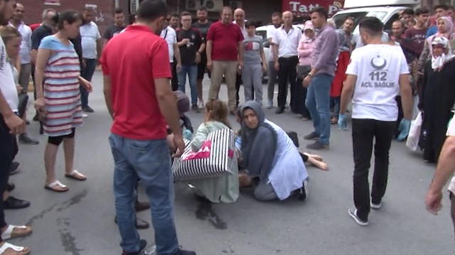 Hamile kadına kamyonet çarptı olayı gören tüm vatandaşlar seferber oldu
