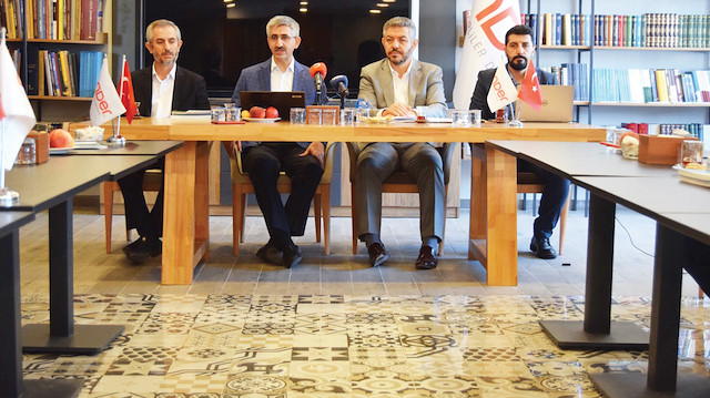 Kamber Çal (Soldan 3) ve Ersin Çelik (Solda 4)