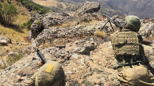 Pençe Harekatı kapsamında bölgede bulunan askerler.