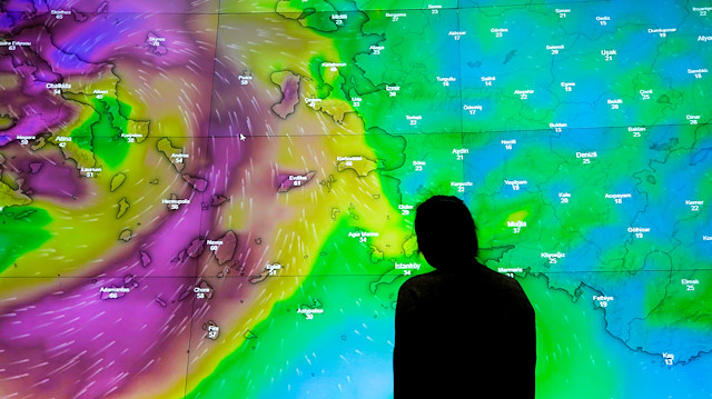 Hava durumuna ilişkin veriler, Meteoroloji Genel Müdürlüğünde uzmanlarca takip ediliyor.