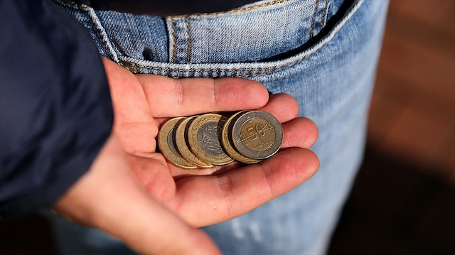 Türk halkının cebindeki madeni ufaklık para sayısı 2009'dan bu yana da 8 milyar 146 milyon 620 bin 562 adet olarak kayıtlara geçti.