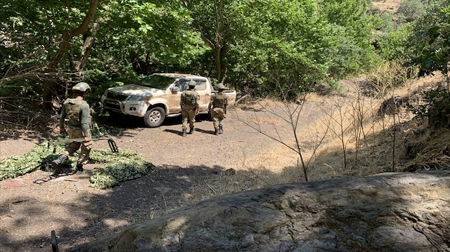 Pençe-2 Harekatı'nda mağarada tanksavar füzesi ve drone ele geçirildi