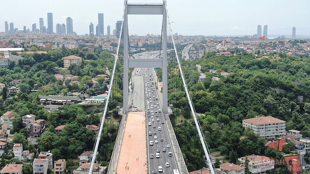Fatih Sultan Mehmet Köprüsü'ndeki bakım ve onarım çalışmaları sürüyor.