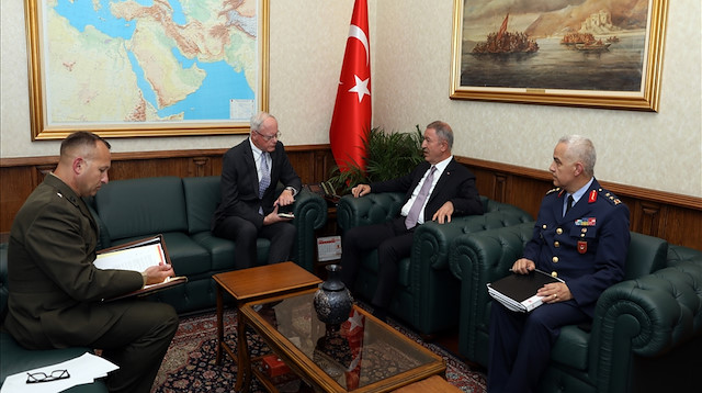 Bakan Akar, ABD Suriye Özel Temsilcisi James Jeffrey ile Görüştü