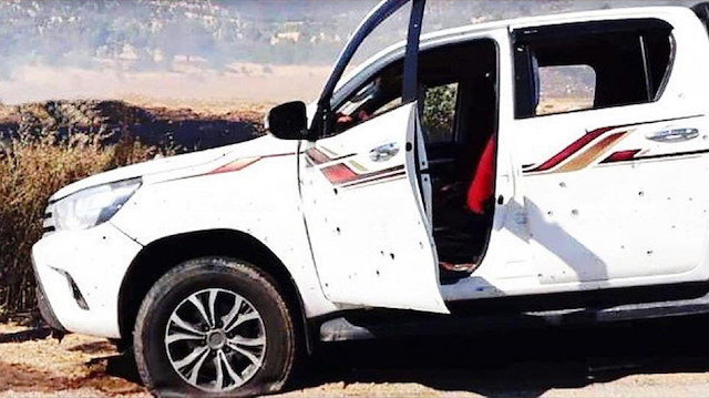 Operasyonda vurulan araÃ§lardan biri.