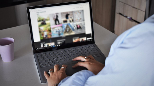Online yurt dışı alışveriş sistemi vergi kaybı ve cari açık olarak ekonomiyi etkiliyor.