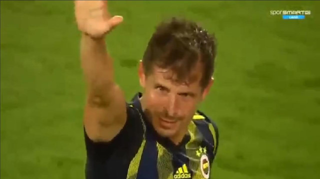 Emre Belözoğlu golle döndü