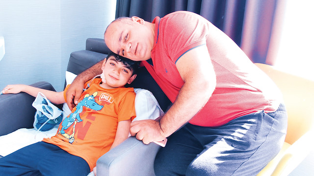 Oğlu Arda’ya böbreğini veren baba Hürmet Demirci, “Canım pahasına oğlumu kurtarmak istedim” dedi.
