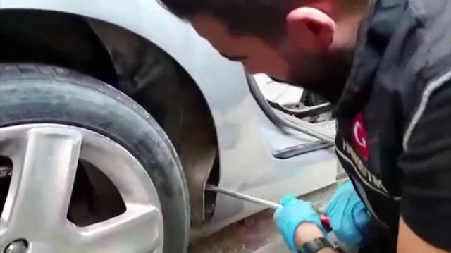 Şanlıurfa'da 14 kilo 750 gram metamfetamin ele geçirildi.