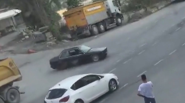 Sultangazide trafik magandası kamerada
