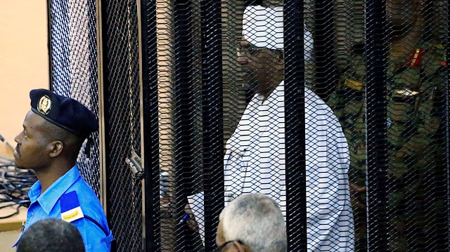 Eski Sudan Devlet Başkanı Ömer el-Beşir.
