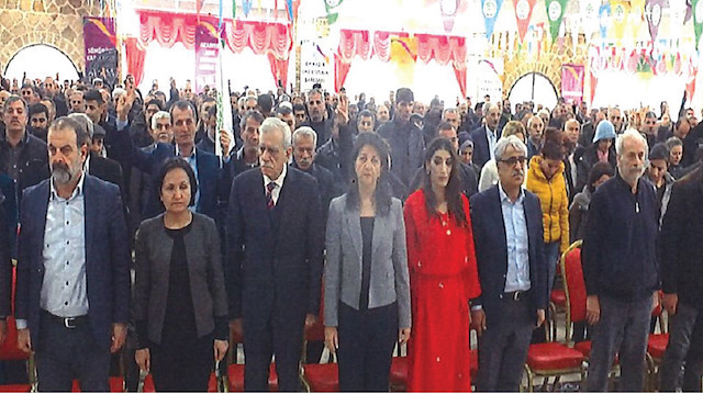 Üç belediye başkanının terör bağlantıları