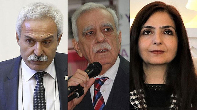 Görevden uzaklaştırılan Diyarbakır Büyükşehir Belediye Başkanı Adnan Selçuk Mızraklı, Mardin Büyükşehir Belediye Başkanı Ahmet Türk ile Van Büyükşehir Belediye Başkanı Bedia Özgökçe Ertan
