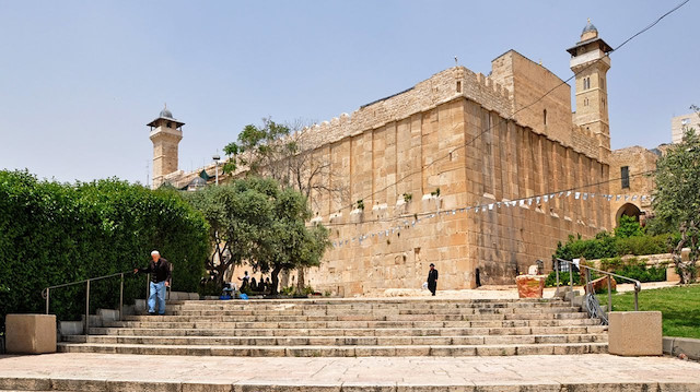 Israel closes Ibrahimi Mosque for Jewish holiday