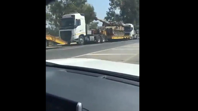 İsrail Lübnan sınırına askeri sevkiyat gönderiyor
