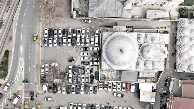 İstanbul’un en büyük sorunlarının başında kuşkusuz otopark sıkıntısı geliyor.