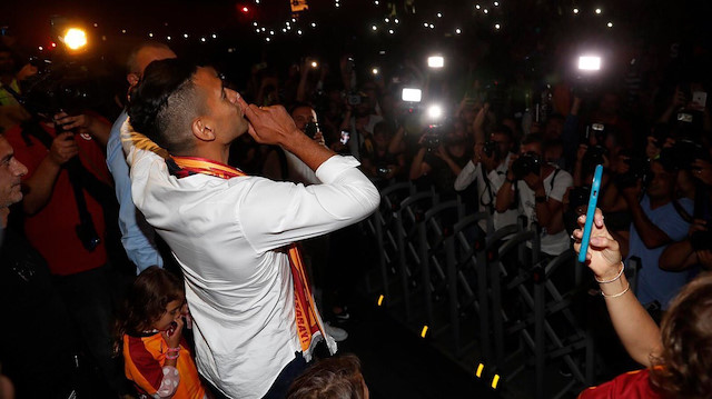 Falcao'ya gÃ¶rkemli bir karÅÄ±lama tÃ¶reni dÃ¼zenlendi.