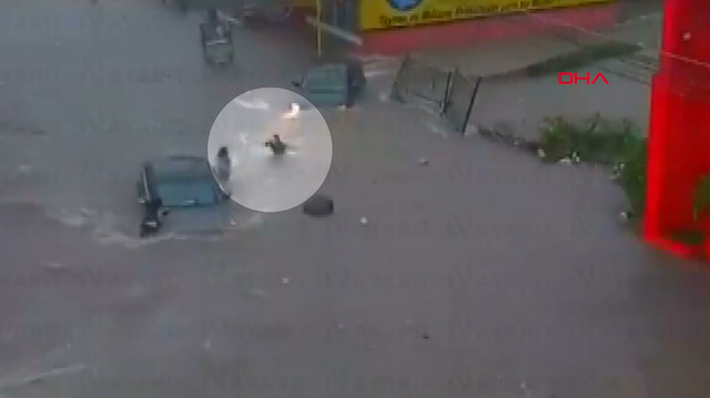 Sele kapılan genç kız kanalizasyon çukurunda can verdi