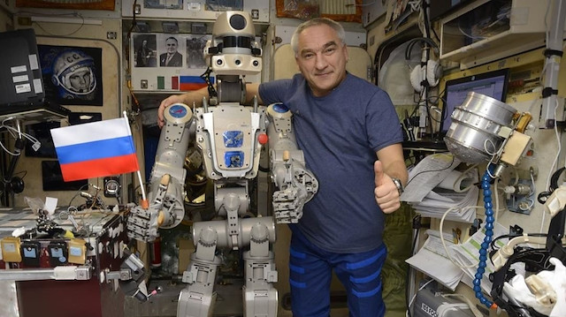 Rusların uzaya gönderdiği ilk insansı robot Dünyaya döndü