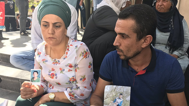 HDP önünde evlat nöbeti: 2 aile daha katıldı